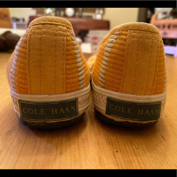 Lightweight Cole Haan slip ons. - Picture 4 of 5